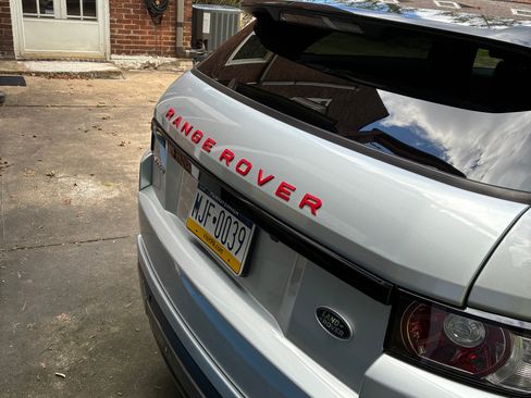 Used 2014 Land Rover Range Rover Evoque Dynamic AWD/4WD image 4