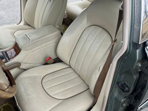 Used 1996 Jaguar XJ Vanden Plas image 12