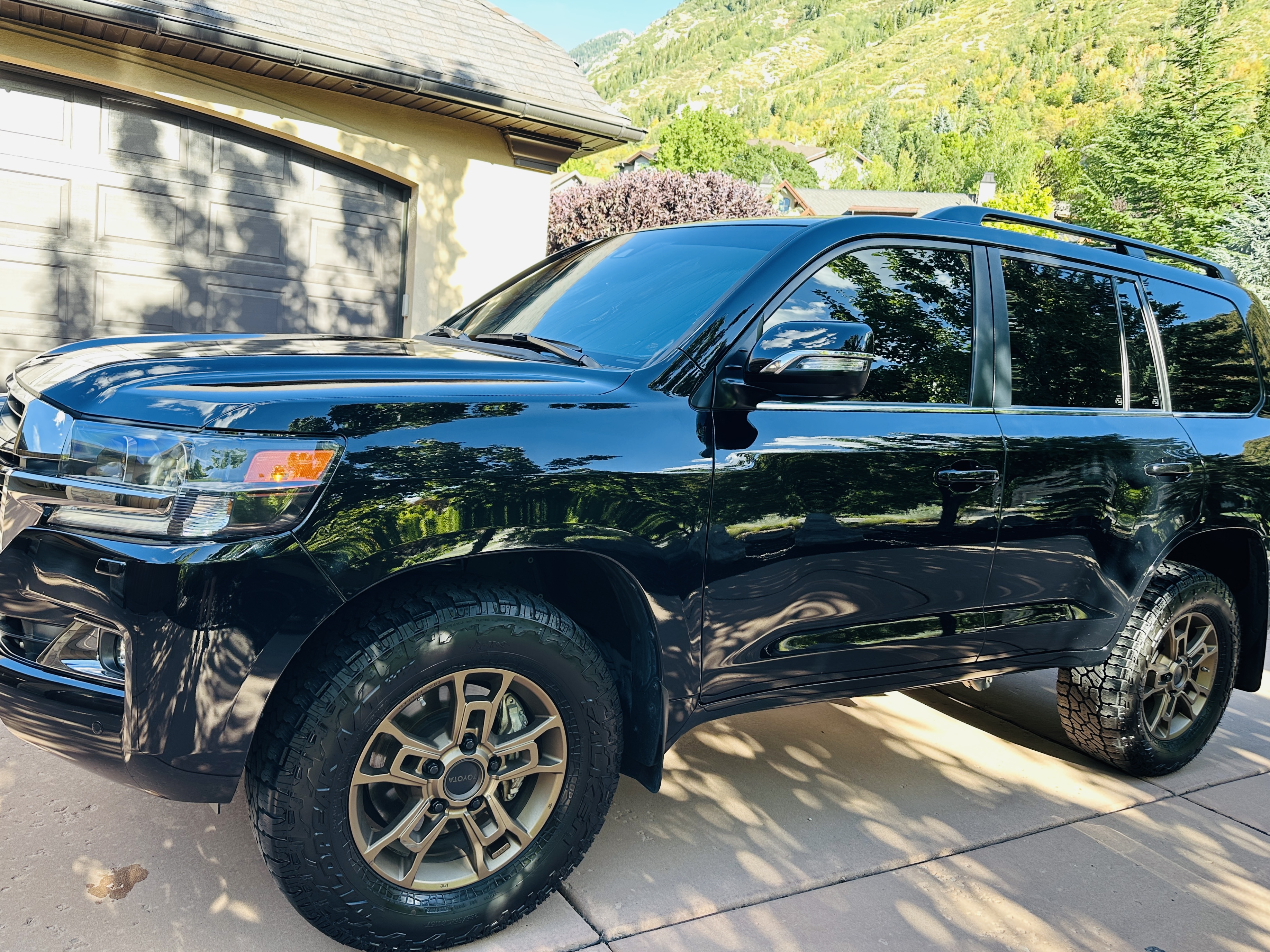 Used 2021 Toyota Land Cruiser Heritage Edition AWD/4WD image 1