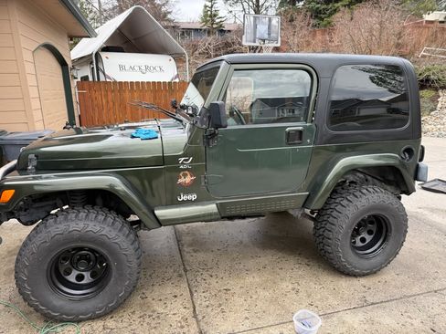 Used 1997 Jeep Wrangler Sahara AWD/4WD image 9