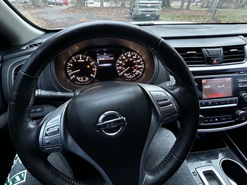 Used 2018 Nissan Altima 2.5 SV image 5