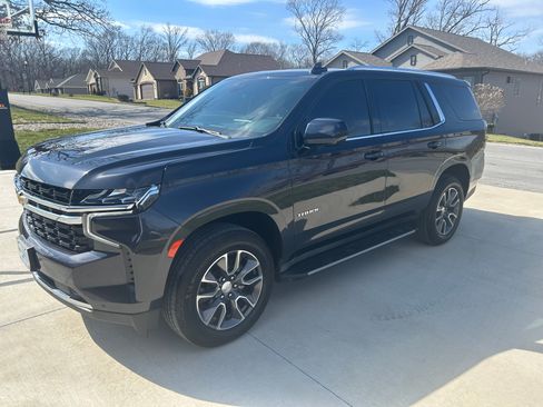 Used 2023 Chevrolet Tahoe LS image 4