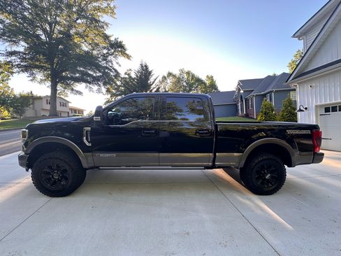 Used 2022 Ford F250 King Ranch w/ Tremor Off-Road Package AWD/4WD image 8