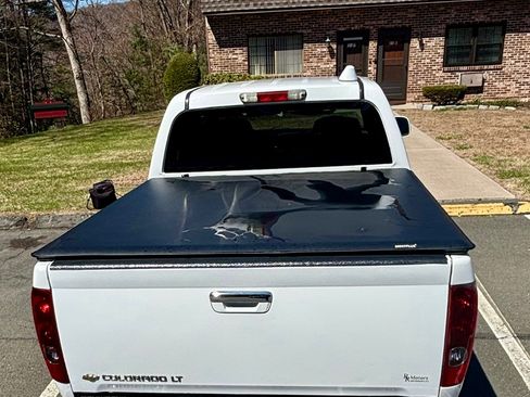 Used 2010 Chevrolet Colorado LT AWD/4WD image 8