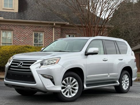 Used 2014 Lexus GX 460 w/ Premium Package image 2