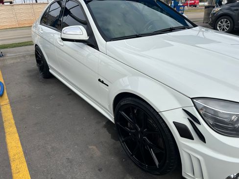 Used 2009 Mercedes-Benz C 63 AMG Sedan image 2