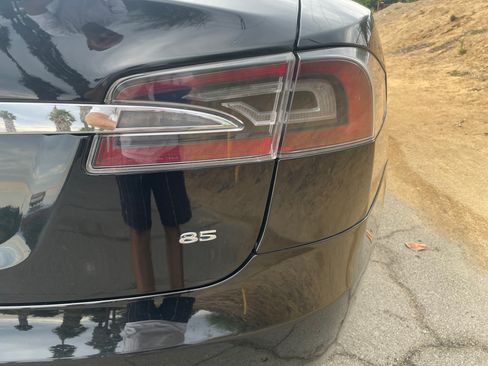 Used 2013 Tesla Model S RWD image 12