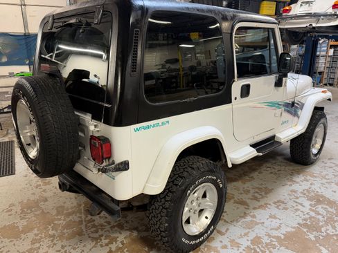 Used 1994 Jeep Wrangler SE AWD/4WD image 28