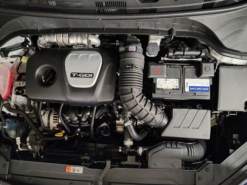 Used 2021 Hyundai Kona Ultimate w/ Cargo Package image 6