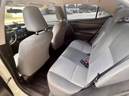 Used 2014 Toyota Corolla L FWD image 15
