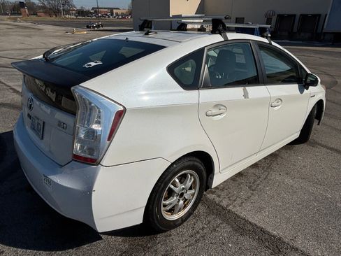 Used 2010 Toyota Prius Five image 9
