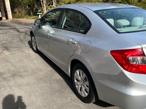 Used 2012 Honda Civic LX image 6