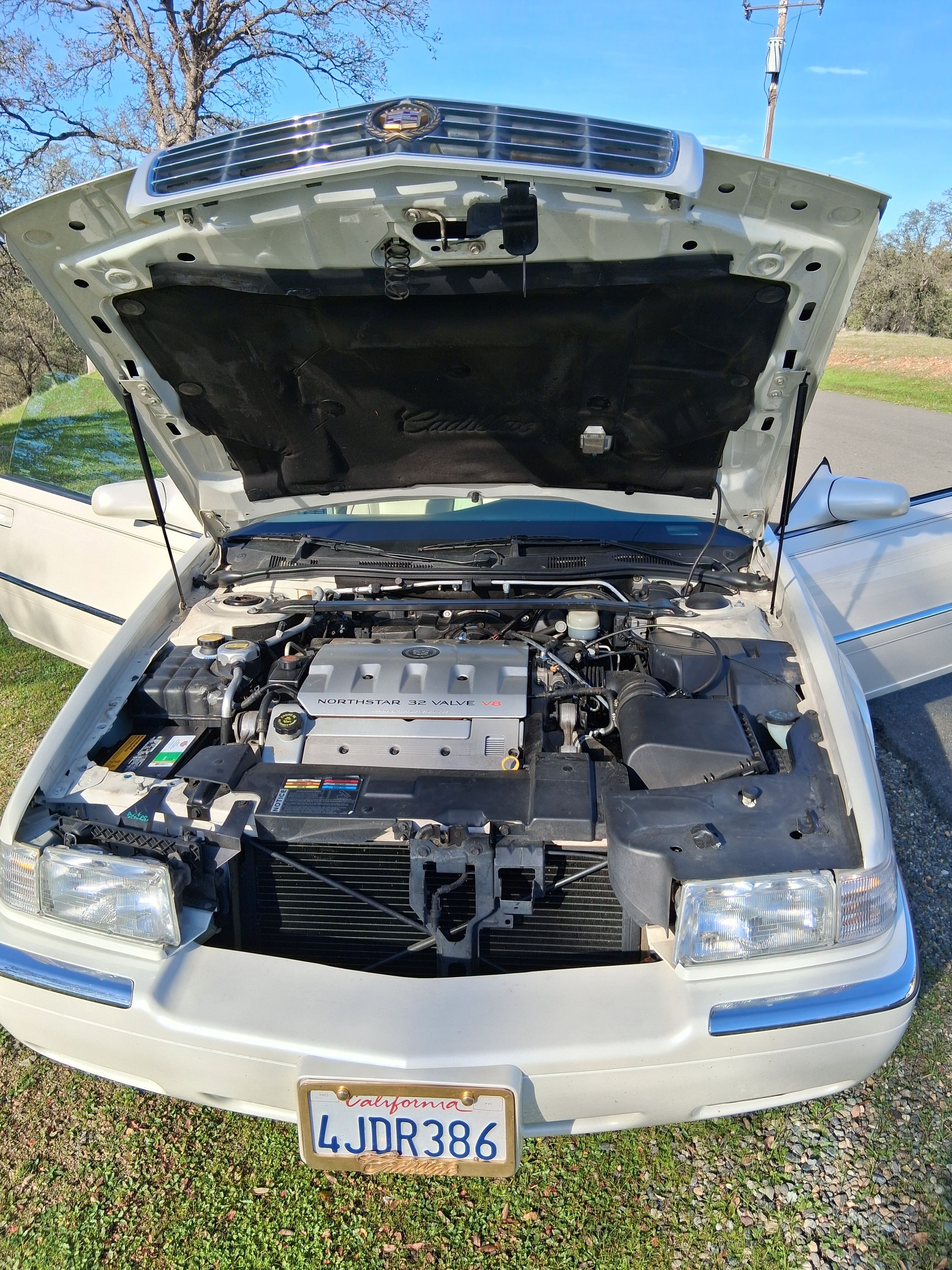Used 2000 Cadillac Eldorado ESC w/ Comfort/Convenience Pkg FWD image 12