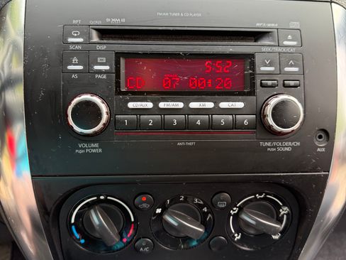 Used 2011 Suzuki SX4 Premium AWD/4WD image 9