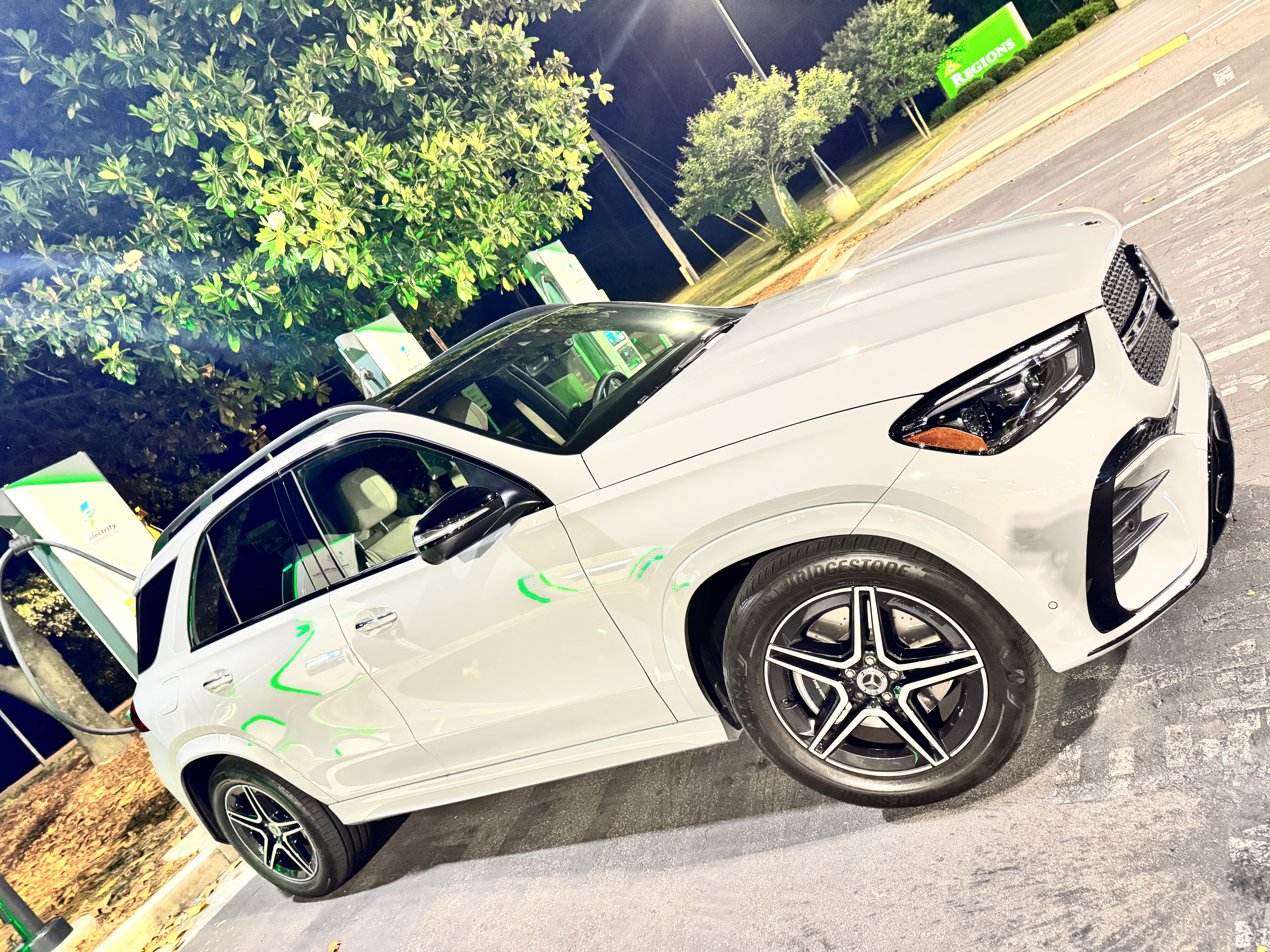 Used 2024 Mercedes-Benz GLE 450e 4MATIC image 8