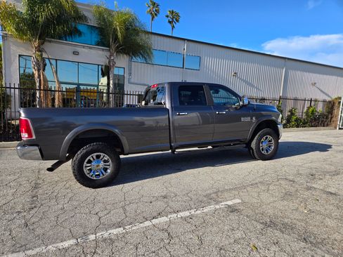 Used 2014 RAM 3500 Laramie image 9