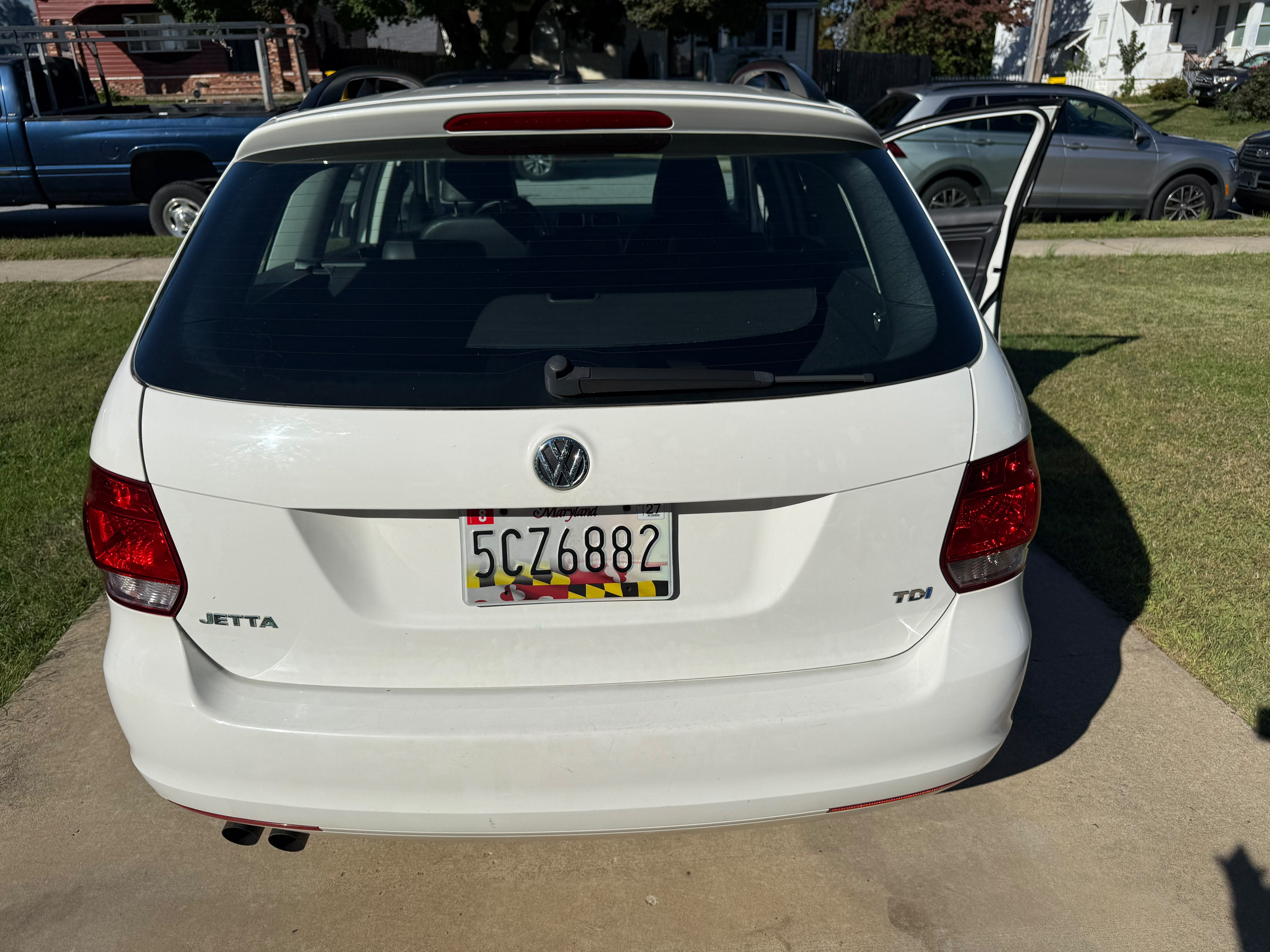 Used 2010 Volkswagen Jetta TDI FWD image 13