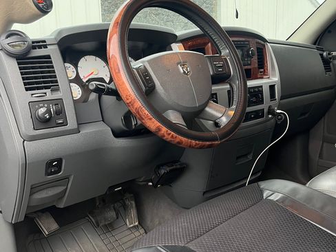 Used 2007 Dodge Ram 3500 Truck Laramie image 5