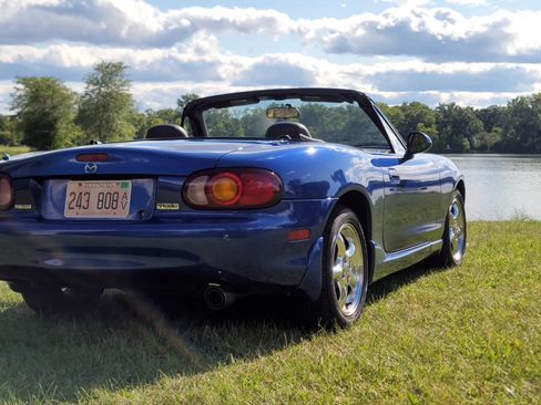 Used 1999 MAZDA MX-5 Miata 10th Anniversary Edition image 26