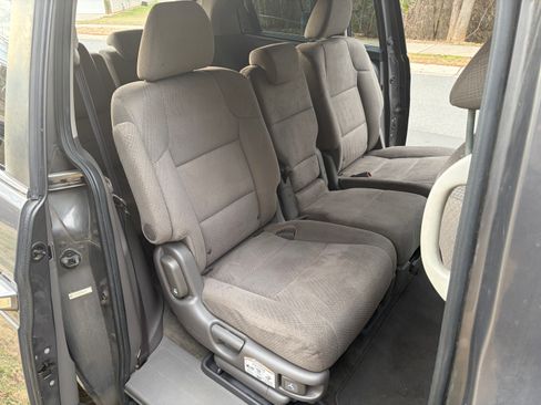 Used 2015 Honda Odyssey EX image 17