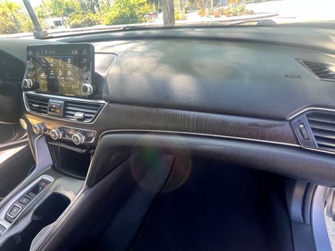 Used 2020 Honda Accord EX image 15