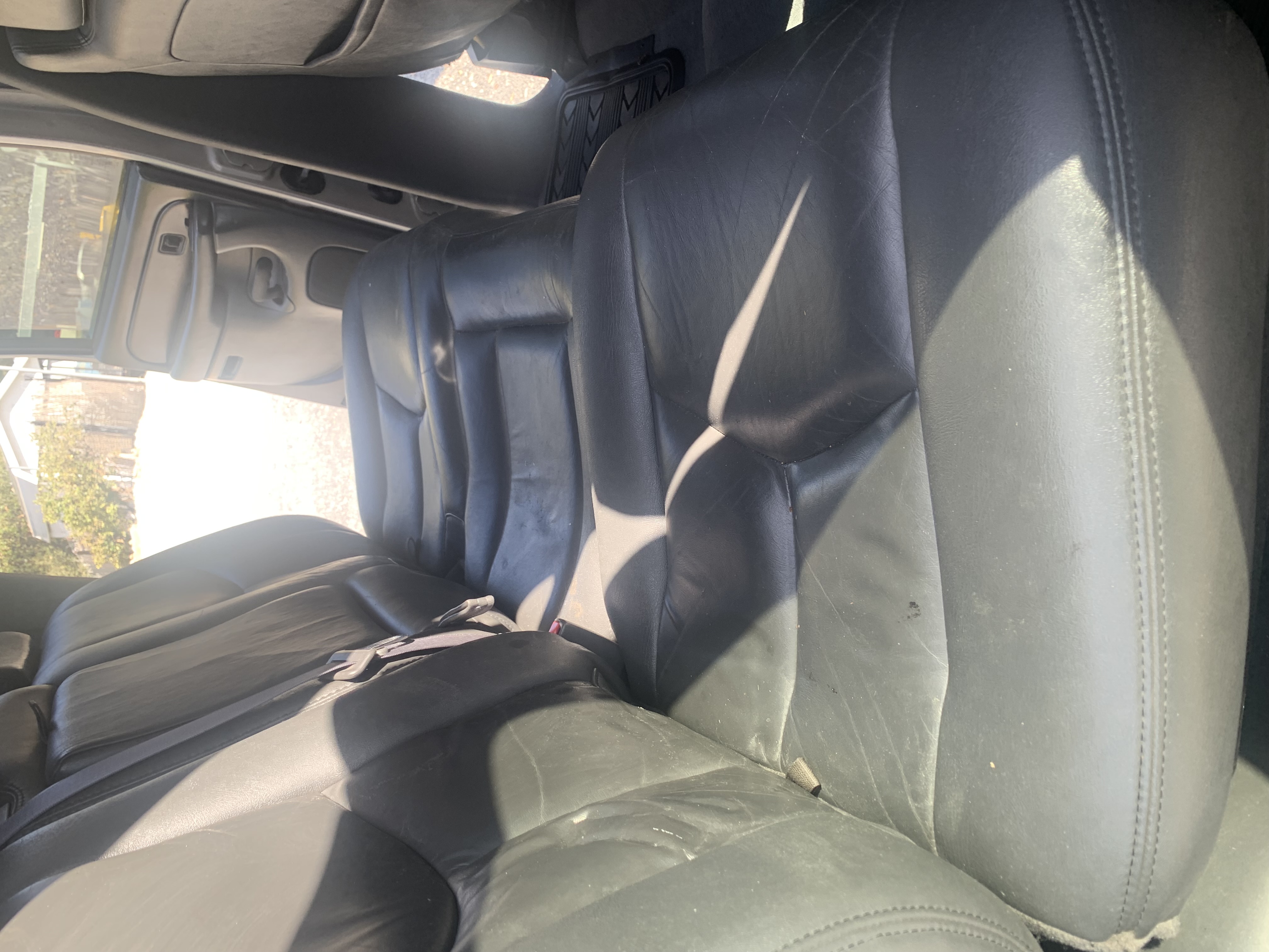 Used 2004 Chevrolet Avalanche 2500 w/ Preferred Equipment Group AWD/4WD image 9