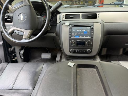 Used 2014 Chevrolet Tahoe LT w/ Suspension Package, Off-Road AWD/4WD image 8