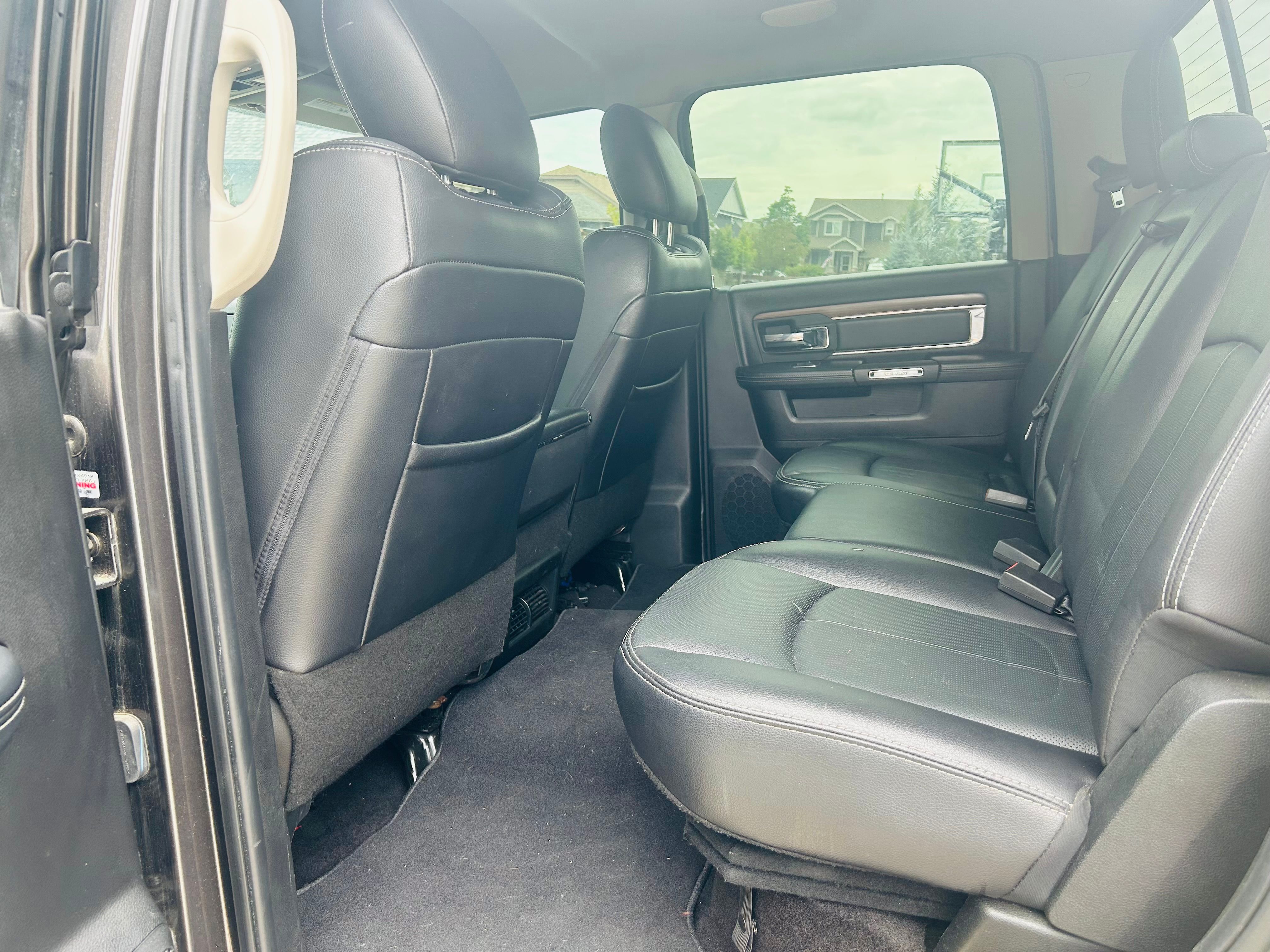 Used 2018 RAM 2500 Laramie w/ Sport Appearance Group AWD/4WD image 11