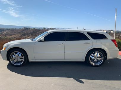 Used 2005 Dodge Magnum SE