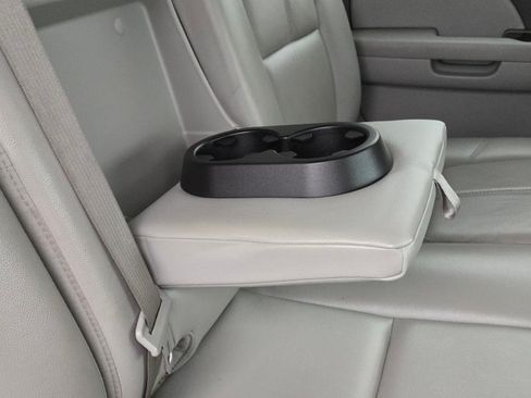 Used 2008 Chevrolet Avalanche LT w/ LT Preferred Equipment Group image 11