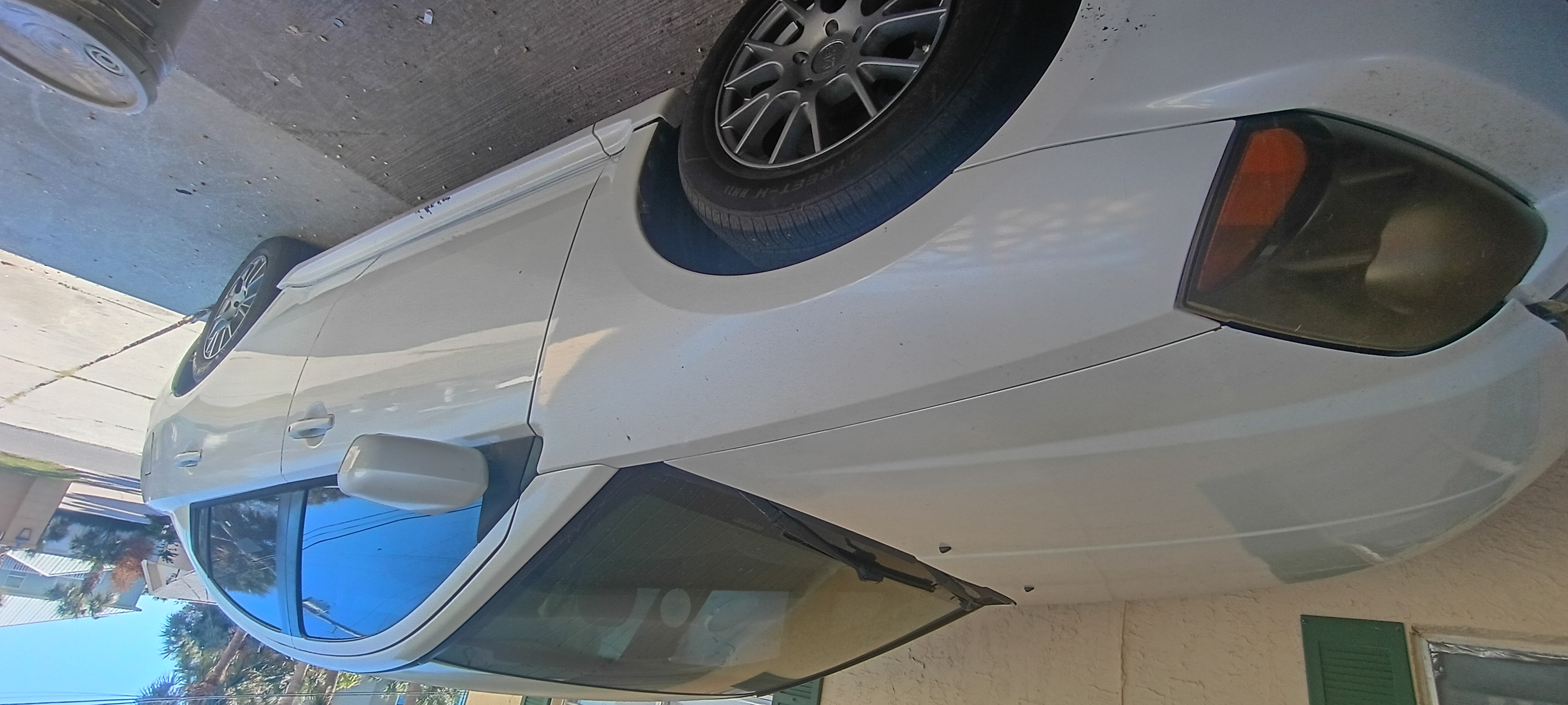 Used 2010 Mitsubishi Galant FWD image 1