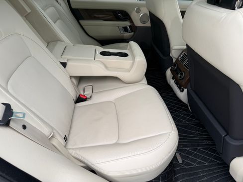 Used 2022 Land Rover Range Rover Westminster Edition image 19