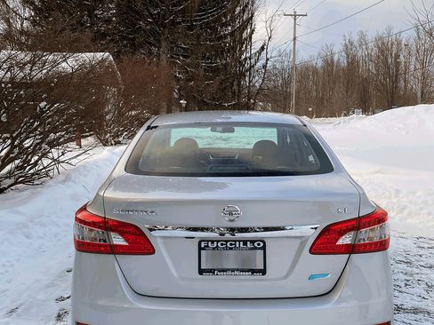 Used 2014 Nissan Sentra SL w/ Premium Package image 5