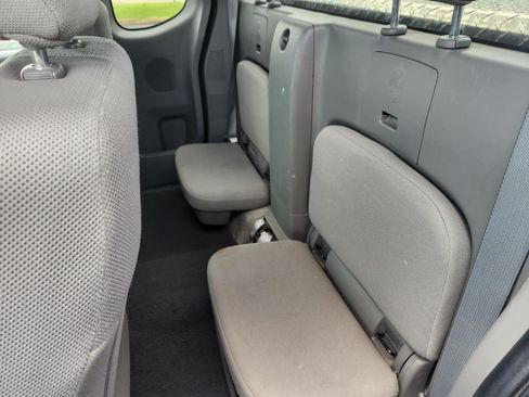 Used 2016 Nissan Frontier S RWD image 10