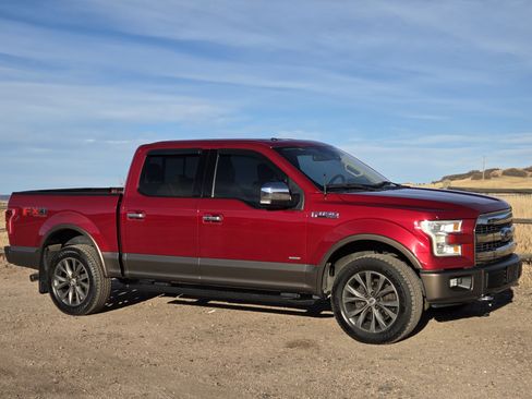 Used 2015 Ford F150 Lariat w/ Equipment Group 502A Luxury image 22