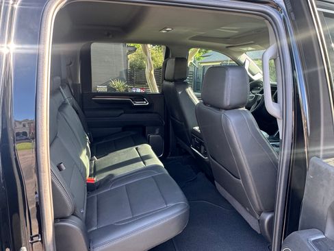 Used 2025 GMC Sierra 2500 Denali w/ Denali Reserve Package AWD/4WD image 14