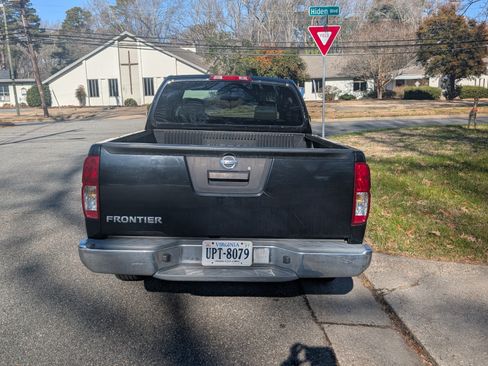 Used 2016 Nissan Frontier S image 8