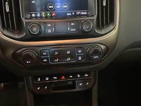 Used 2021 Chevrolet Colorado Z71 w/ Safety Package AWD/4WD image 16
