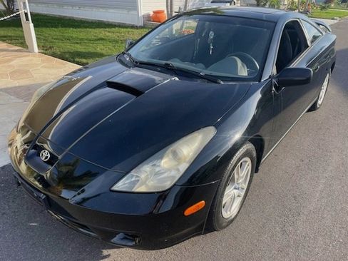 Used 2000 Toyota Celica GT image 2