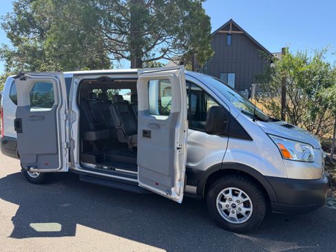 Used 2016 Ford Transit 350 XLT RWD image 16