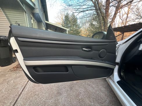 Used 2008 BMW 335i Coupe image 11