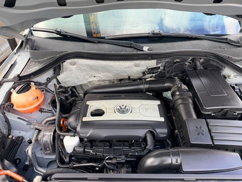 Used 2013 Volkswagen Tiguan S FWD image 25
