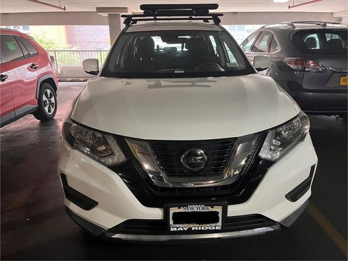 Used 2019 Nissan Rogue S AWD/4WD image 1