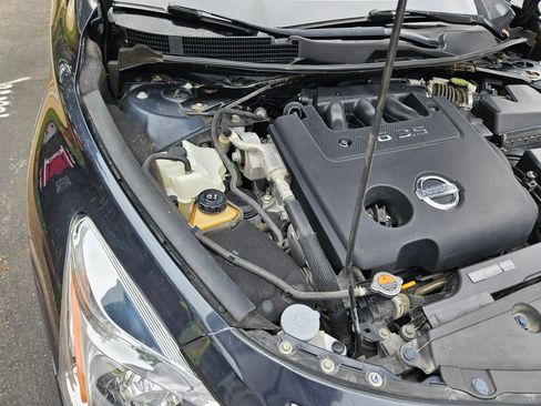 Used 2013 Nissan Altima 3.5 SL image 19