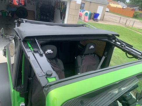 Used 2018 Jeep Wrangler Rubicon w/ Steel Bumper Group image 10