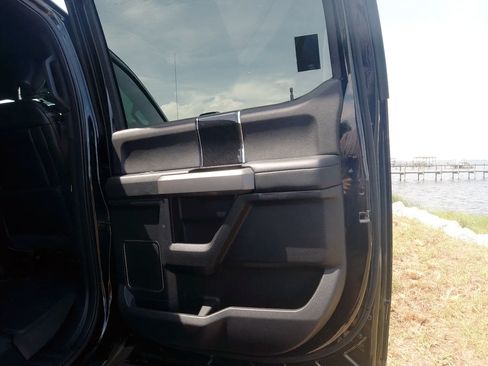 Used 2020 Ford F450 Platinum w/ FX4 Off-Road Package image 20