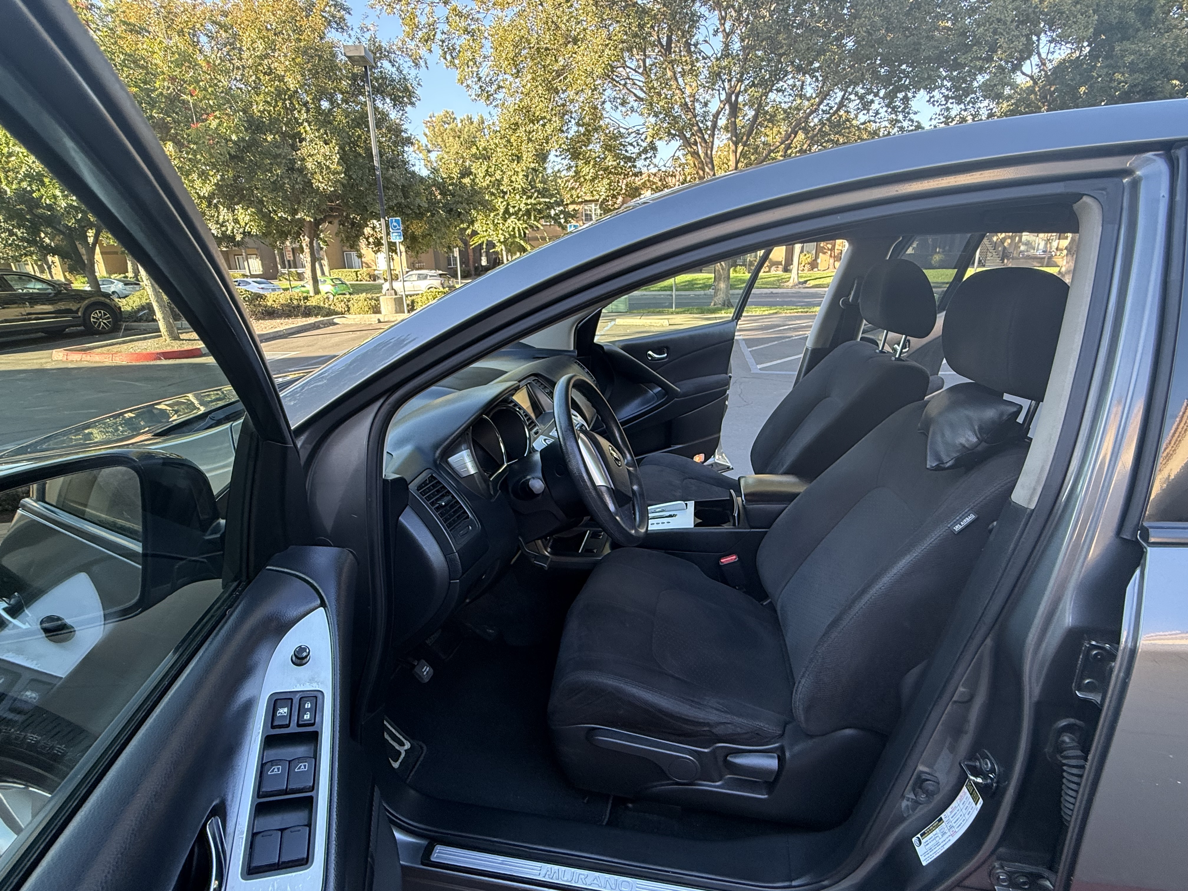 Used 2014 Nissan Murano S FWD image 11