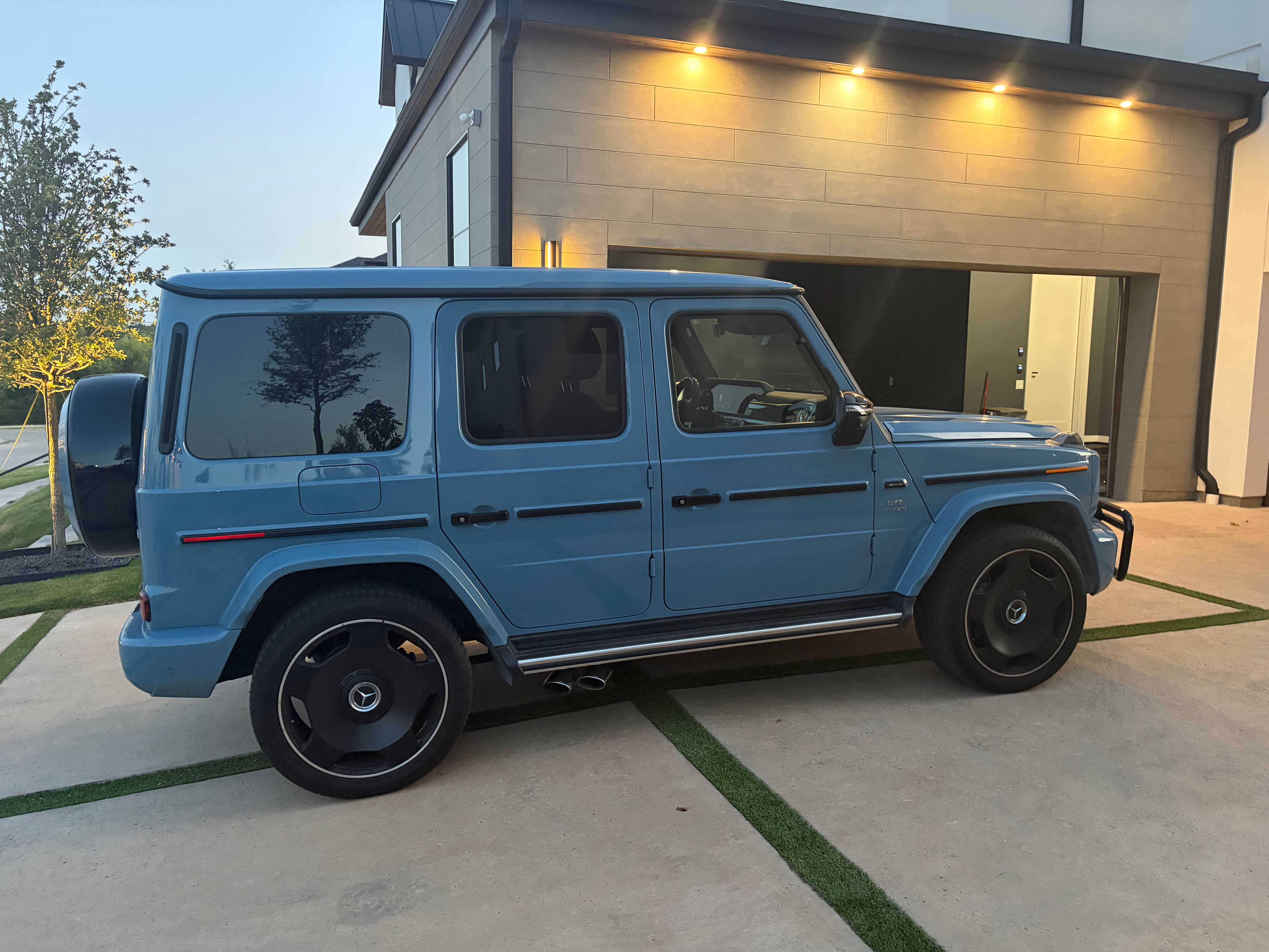Used 2025 Mercedes-Benz G 63 AMG 4MATIC image 8