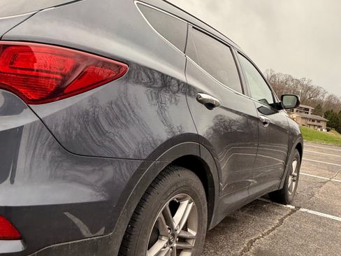 Used 2017 Hyundai Santa Fe Sport image 10