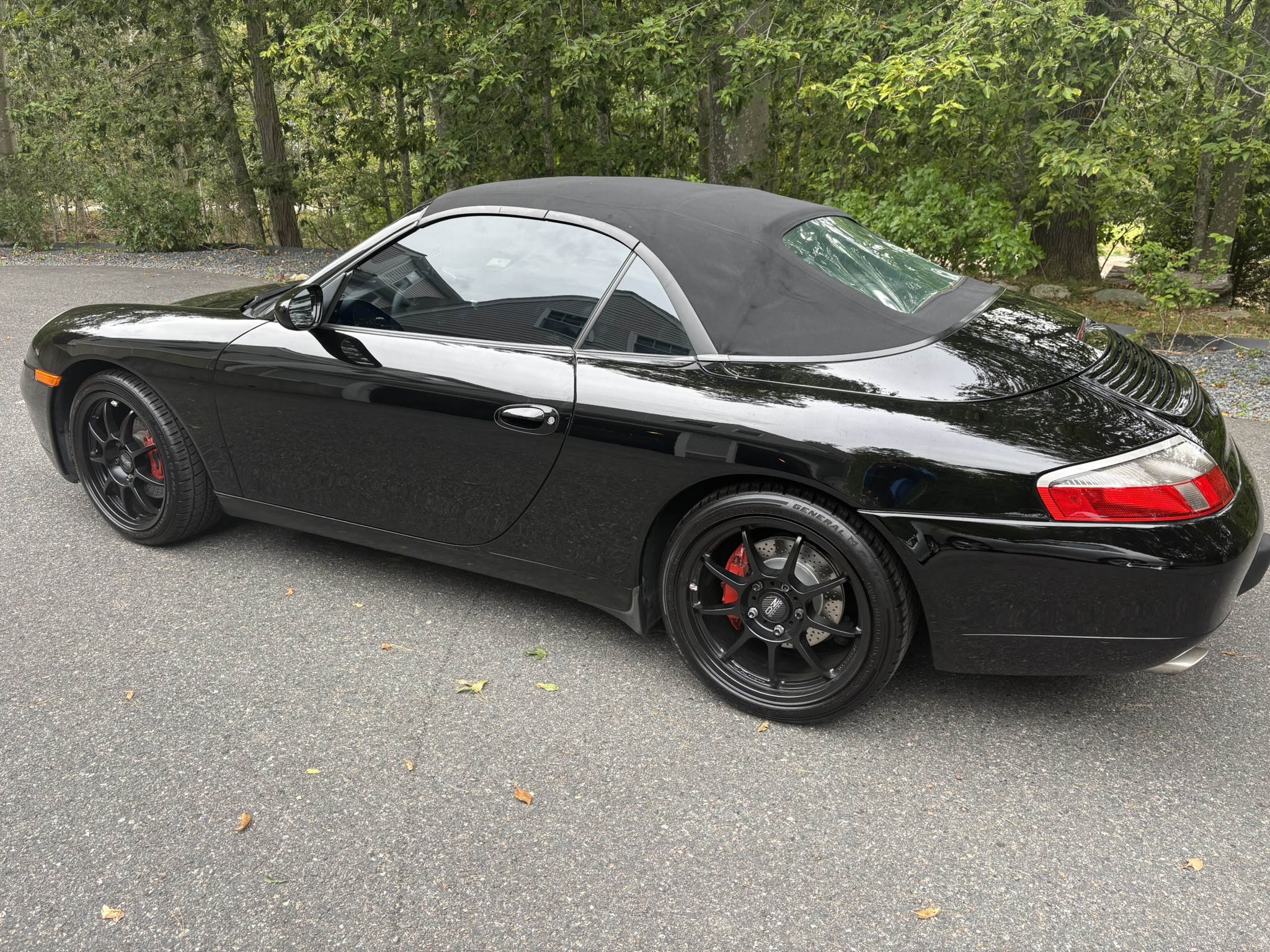 Used 2000 Porsche 911 Cabriolet image 4